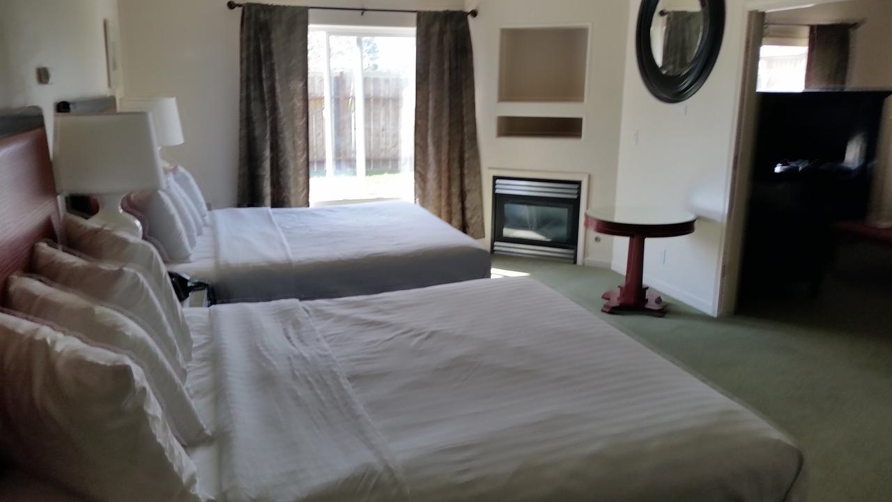 Orca Inn Suites Ferndale Esterno foto